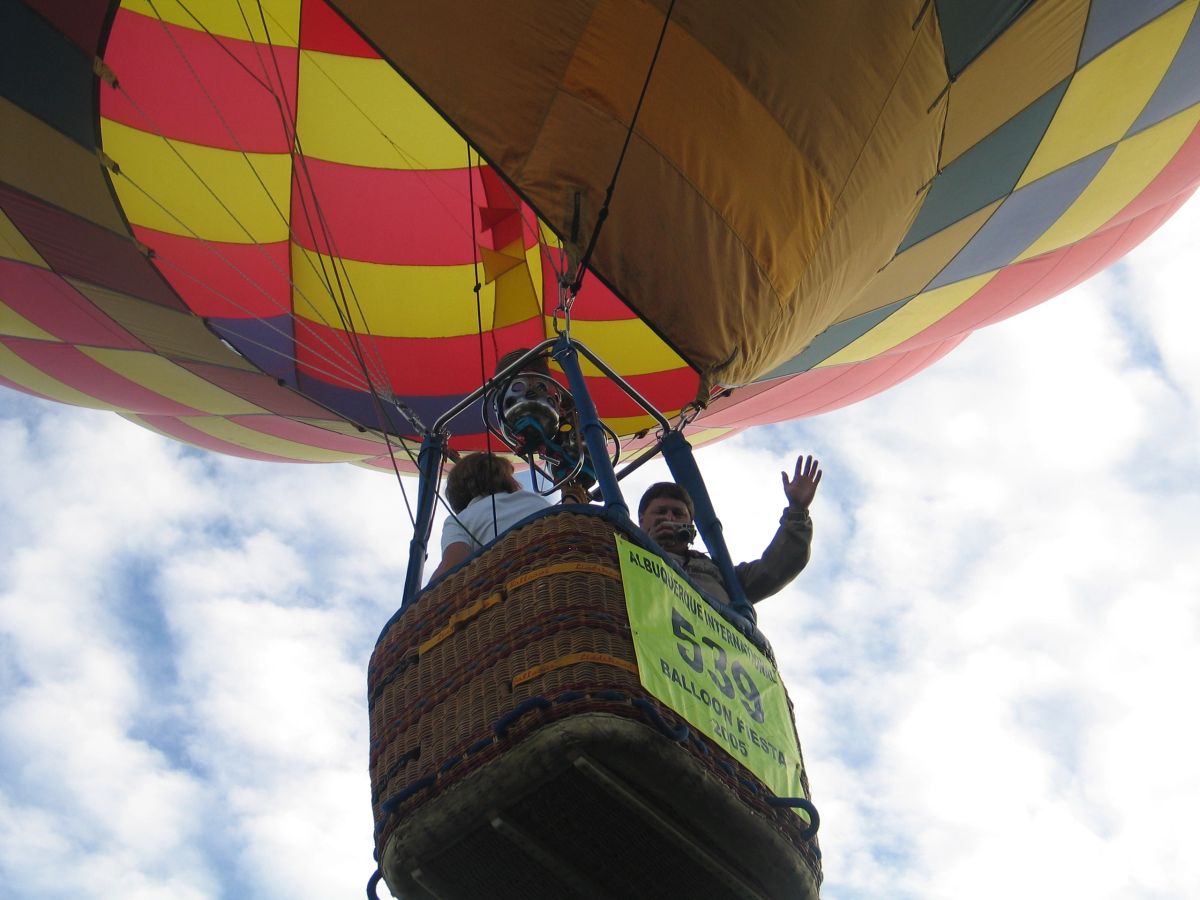 Hot air balloon photo 13