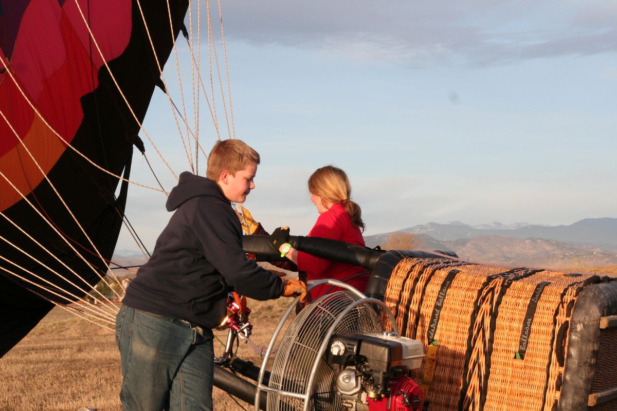 Hot air balloon photo 39