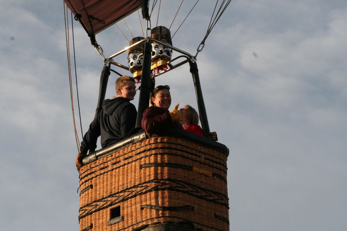 Hot air balloon photo 53