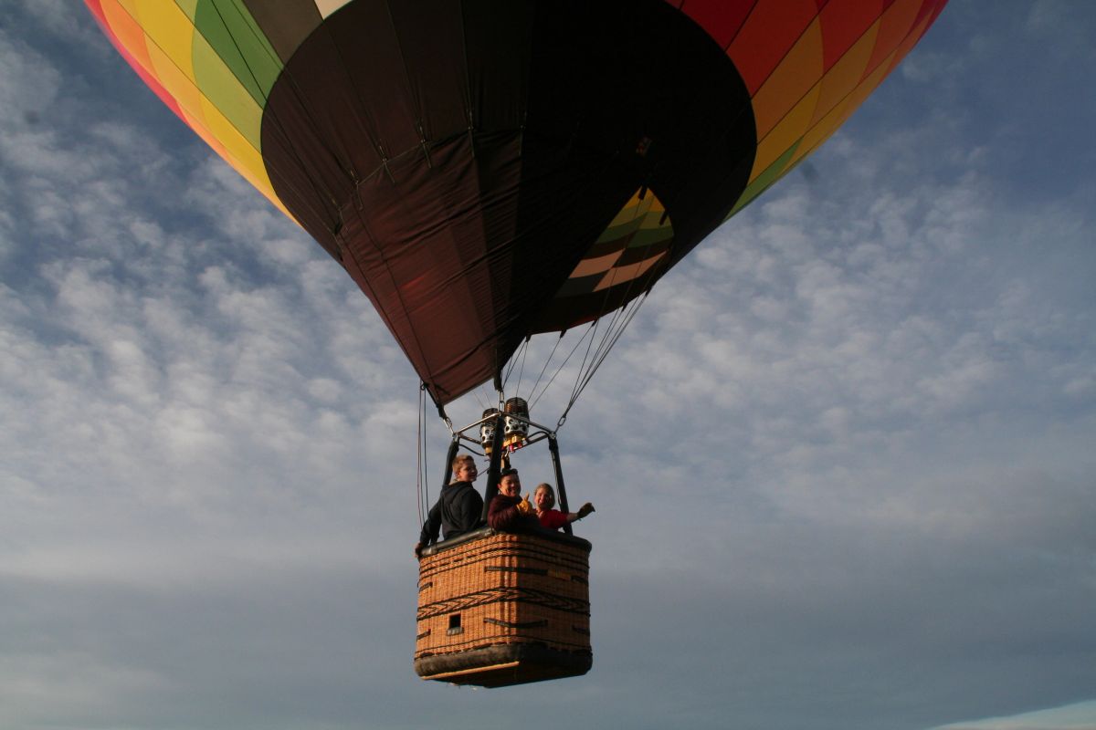 Hot air balloon photo 64