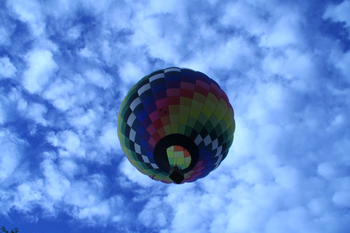 Hot air balloon photo 97