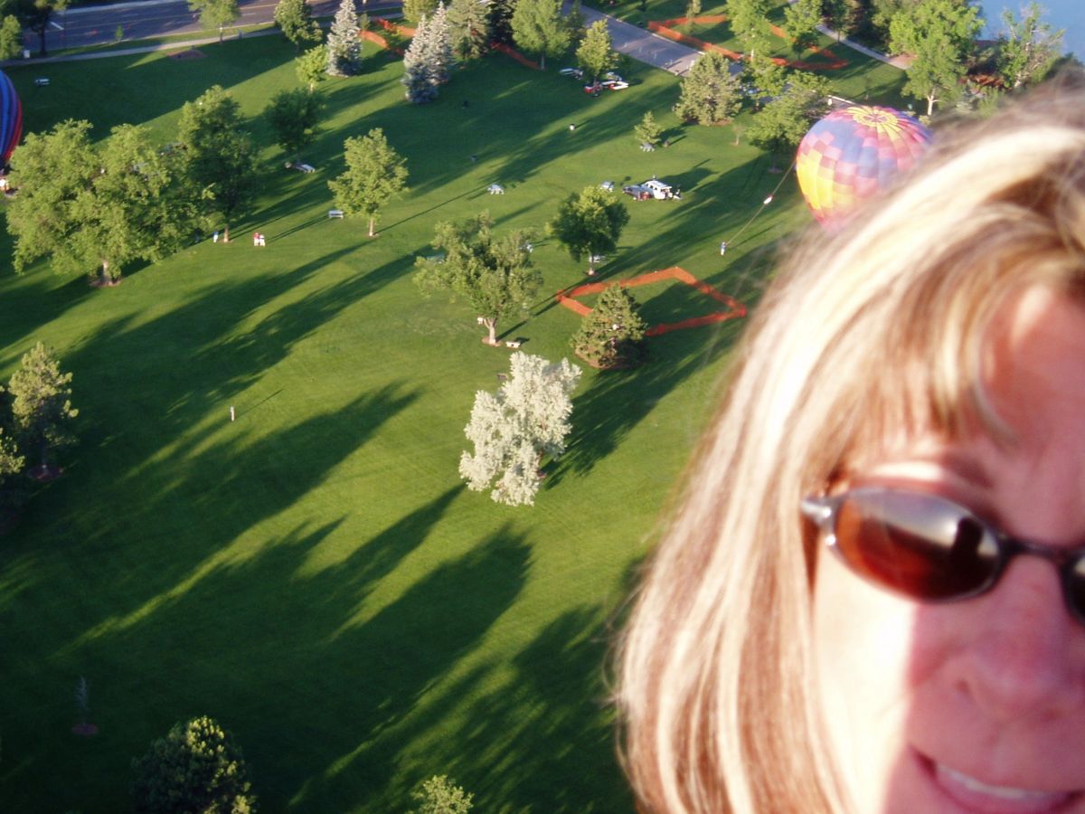 Hot air balloon photo 136